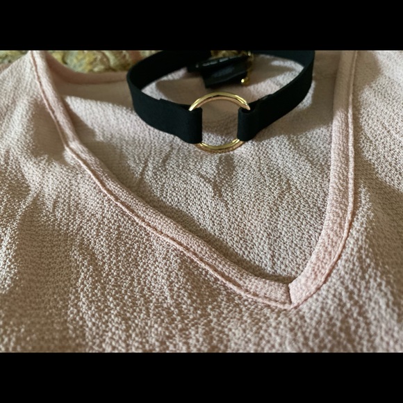 Pink blouse - Picture 3 of 3